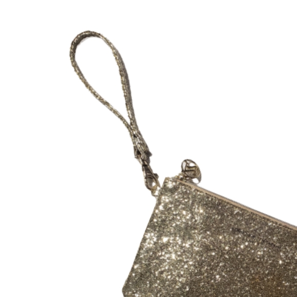 Adrienne Vittadini Gold Wallet and Phone RFID Charging Wristlet - Picture 4 of 11